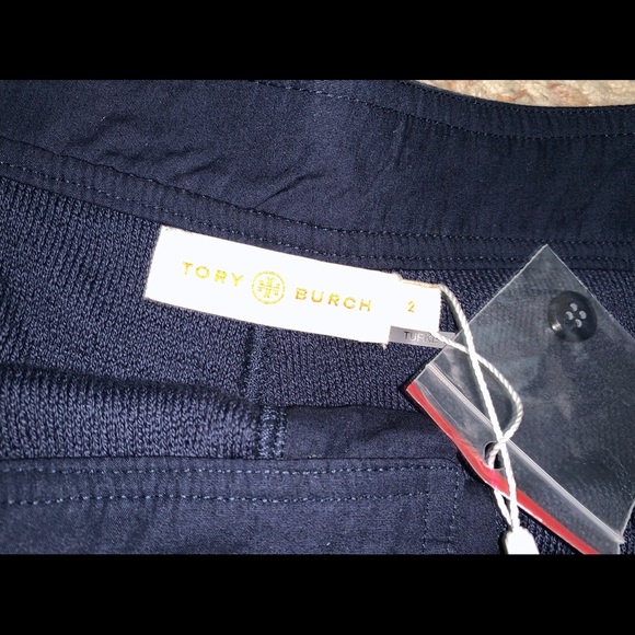 🆕Tory Burch Josie Short🆕 - Picture 3 of 6